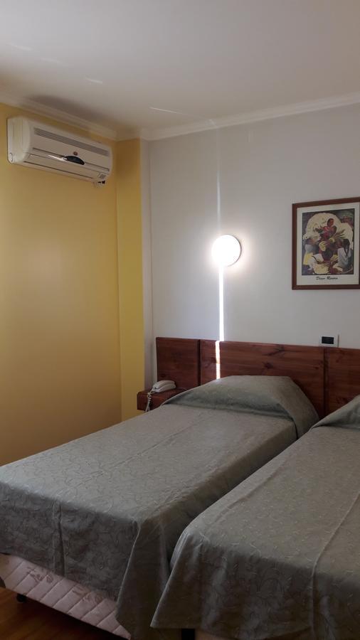 Centro Hotel Villa Mercedes Esterno foto